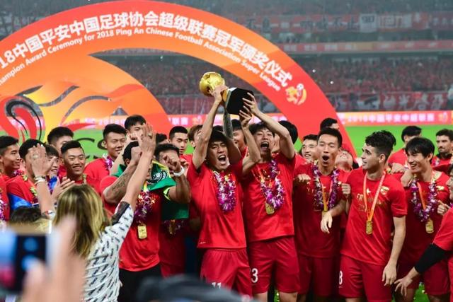 法国男排联赛巴黎0-3不敌蒙彼利埃 彭世坤替补5分